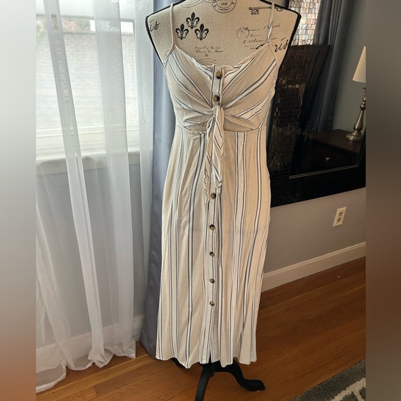 Medium Mimi Chica striped button down flowy spaghetti strap spring summer dress - Picture 5 of 8